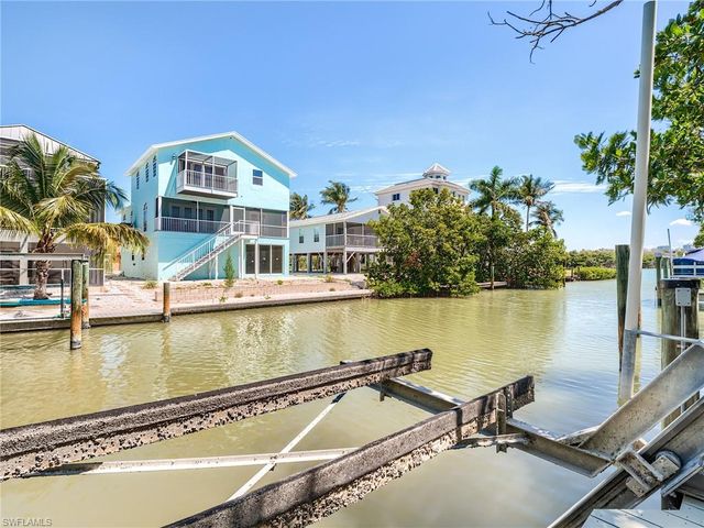 6020 Cypress LN, Bonita Springs, FL 34134