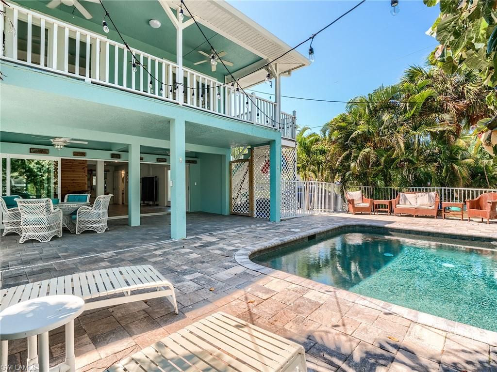 6020 Cypress LN, Bonita Springs, FL 34134