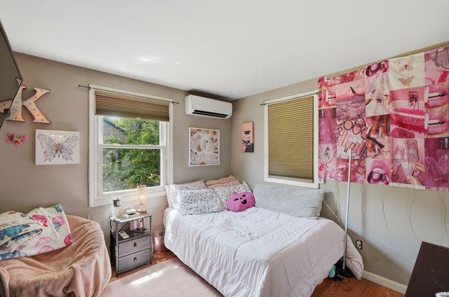 16 Kosta Avenue, Rutland, MA 01543