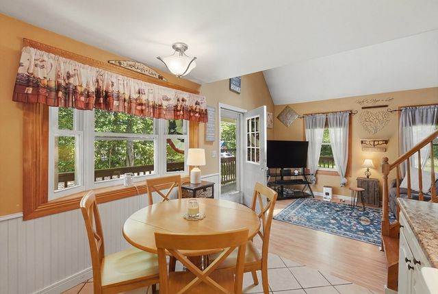 16 Kosta Avenue, Rutland, MA 01543