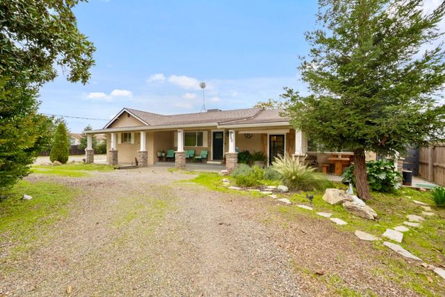 960 Elma St, Hickman, CA 95323