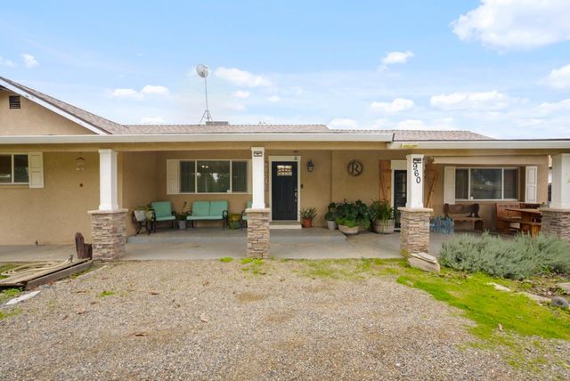 960 Elma St, Hickman, CA 95323