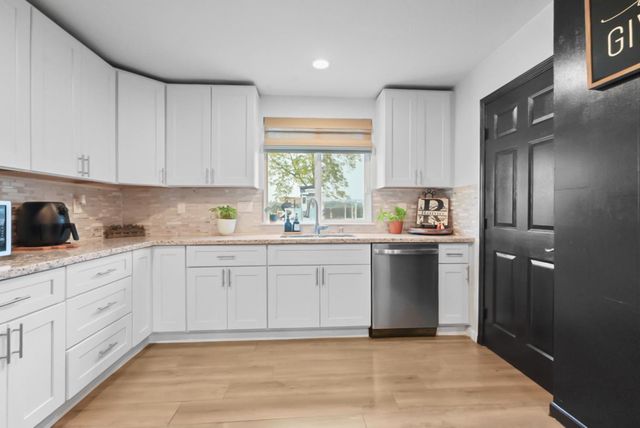 960 Elma St, Hickman, CA 95323