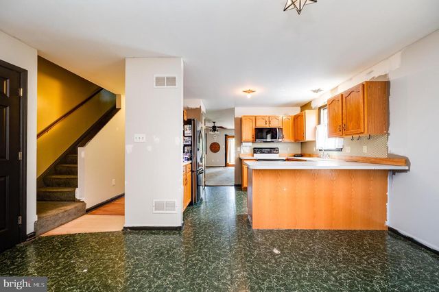 272 N WHITEOAK ST, Kutztown, PA 19530