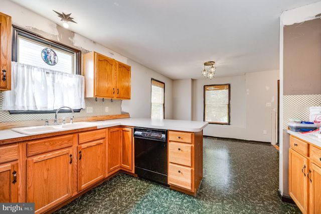 272 N WHITEOAK ST, Kutztown, PA 19530