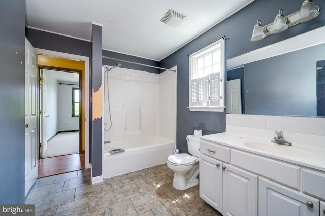 272 N WHITEOAK ST, Kutztown, PA 19530