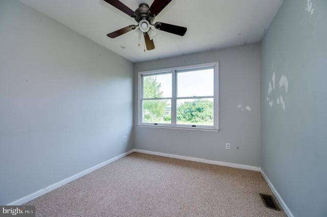 272 N WHITEOAK ST, Kutztown, PA 19530
