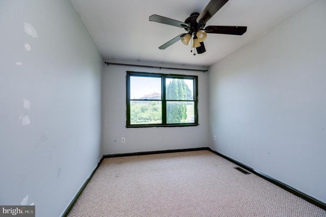 272 N WHITEOAK ST, Kutztown, PA 19530