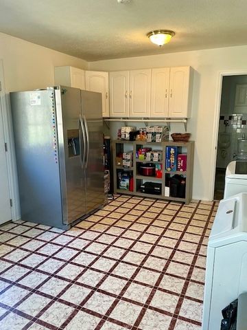 96 Quail Ln, Camden, TN 38320