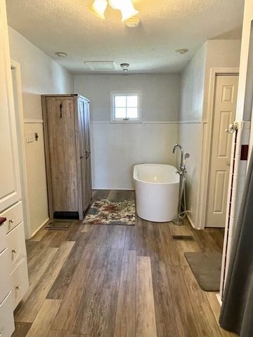 96 Quail Ln, Camden, TN 38320