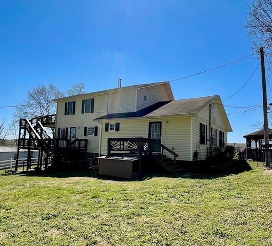 96 Quail Ln, Camden, TN 38320