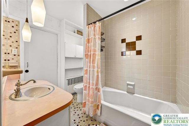 1531 West Chew Street, Allentown City, PA 18102