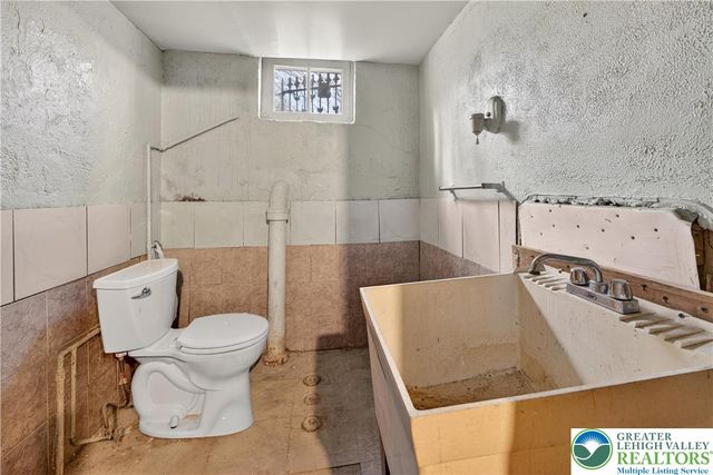 1531 West Chew Street, Allentown City, PA 18102