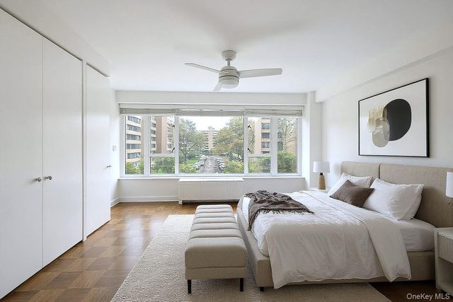 166-25 Powells Cove Boulevard 3F, Beechhurst, NY 11357