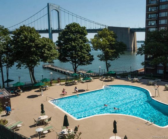 166-25 Powells Cove Boulevard 3F, Beechhurst, NY 11357