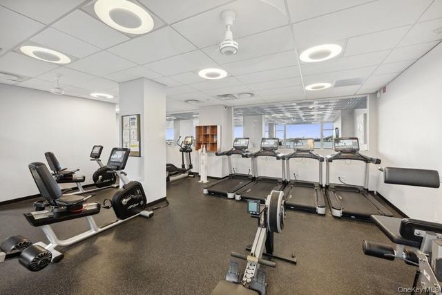 166-25 Powells Cove Boulevard 3F, Beechhurst, NY 11357