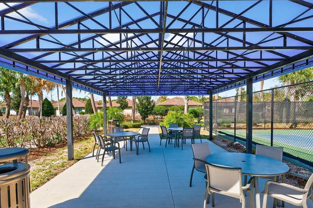 4615 Iron Street, Vero Beach, FL 32967