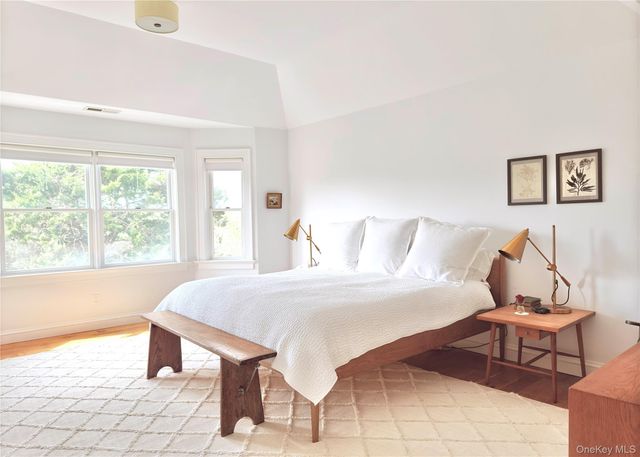 162 Dune Road, Quogue, NY 11959