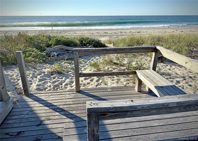 162 Dune Road, Quogue, NY 11959