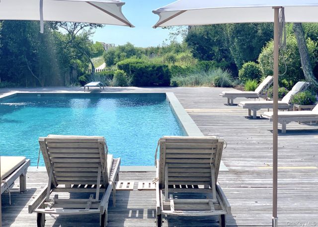162 Dune Road, Quogue, NY 11959