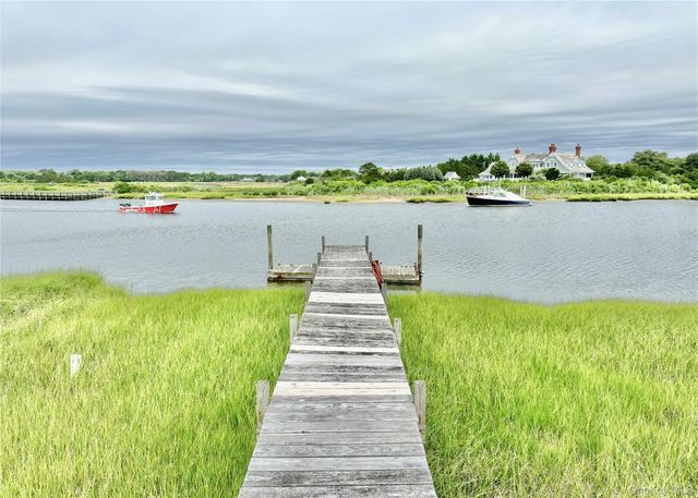 162 Dune Road, Quogue, NY 11959