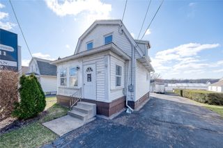 2664 Leechburg Rd, Lower Burrell, PA 15068