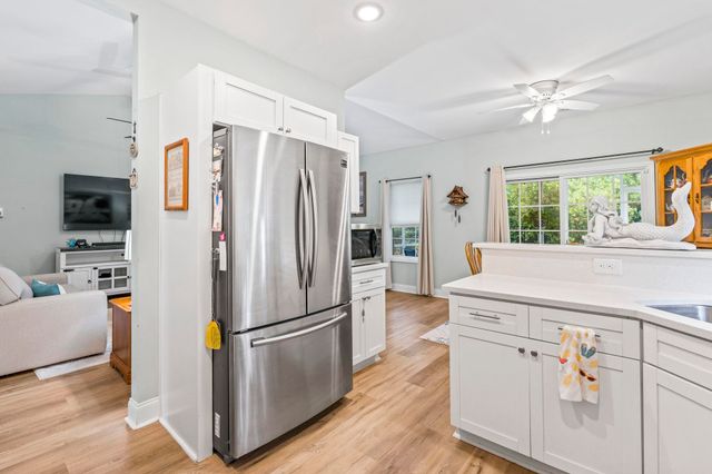 397 Blue Rock Dr., Longs, SC 29568
