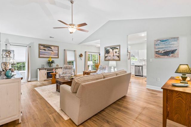 397 Blue Rock Dr., Longs, SC 29568