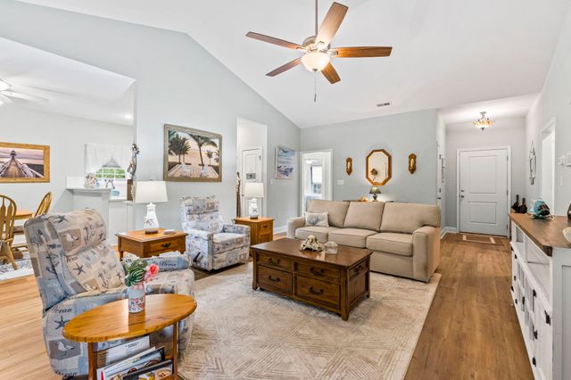 397 Blue Rock Dr., Longs, SC 29568