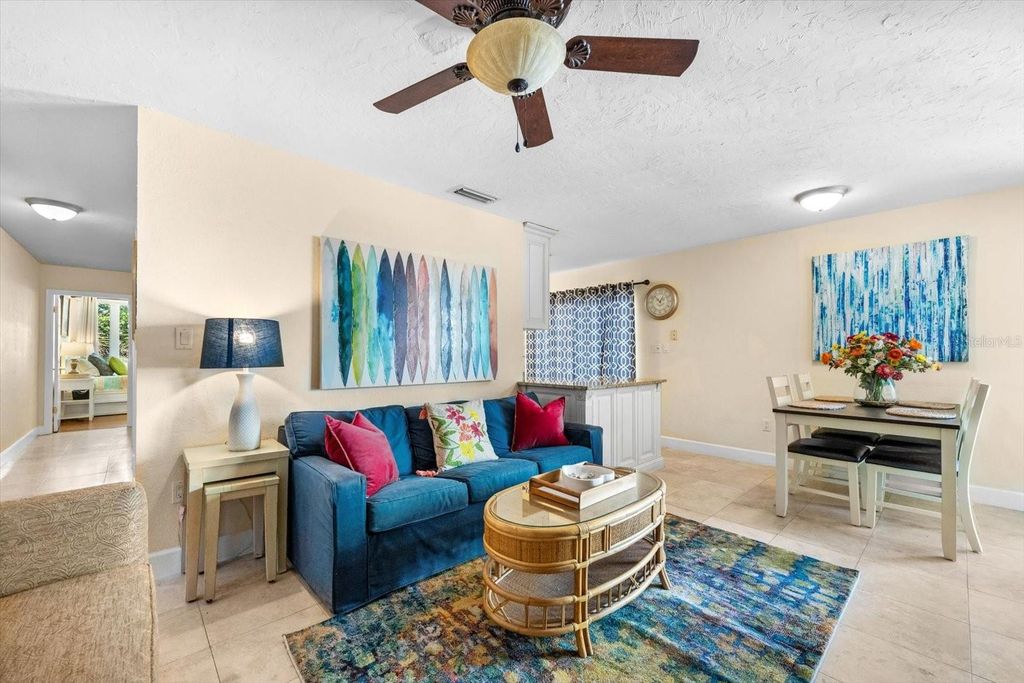 Image 12 of property listing at 6451 ELMWOOD AVENUE H, Sarasota, FL 34231
