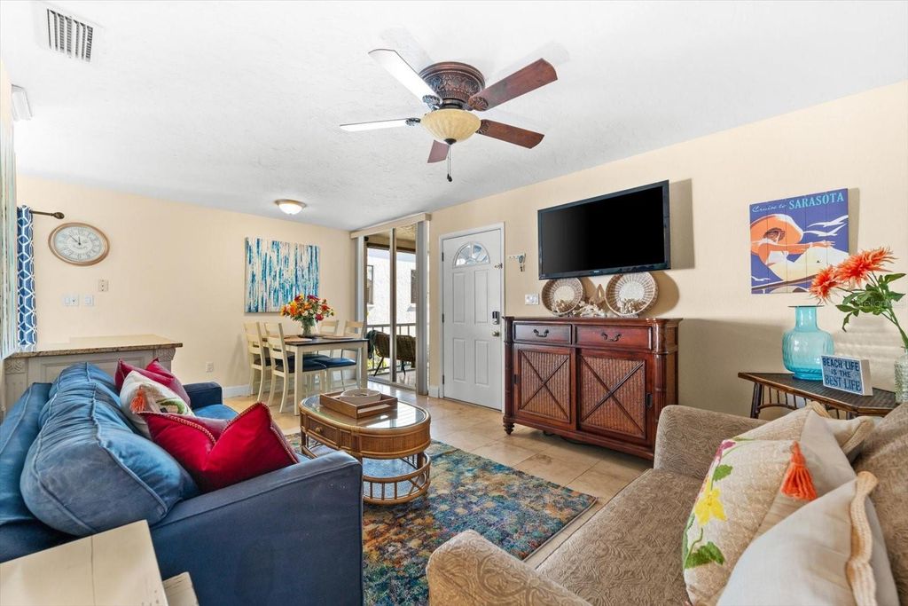 Image 19 of property listing at 6451 ELMWOOD AVENUE H, Sarasota, FL 34231