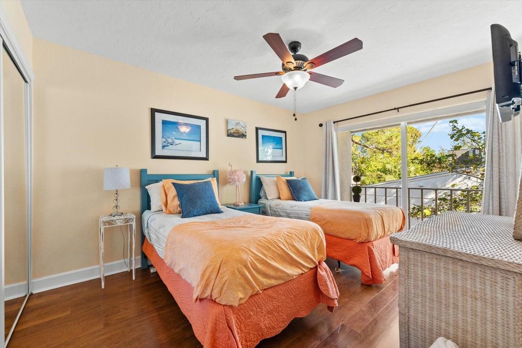 Image 37 of property listing at 6451 ELMWOOD AVENUE H, Sarasota, FL 34231