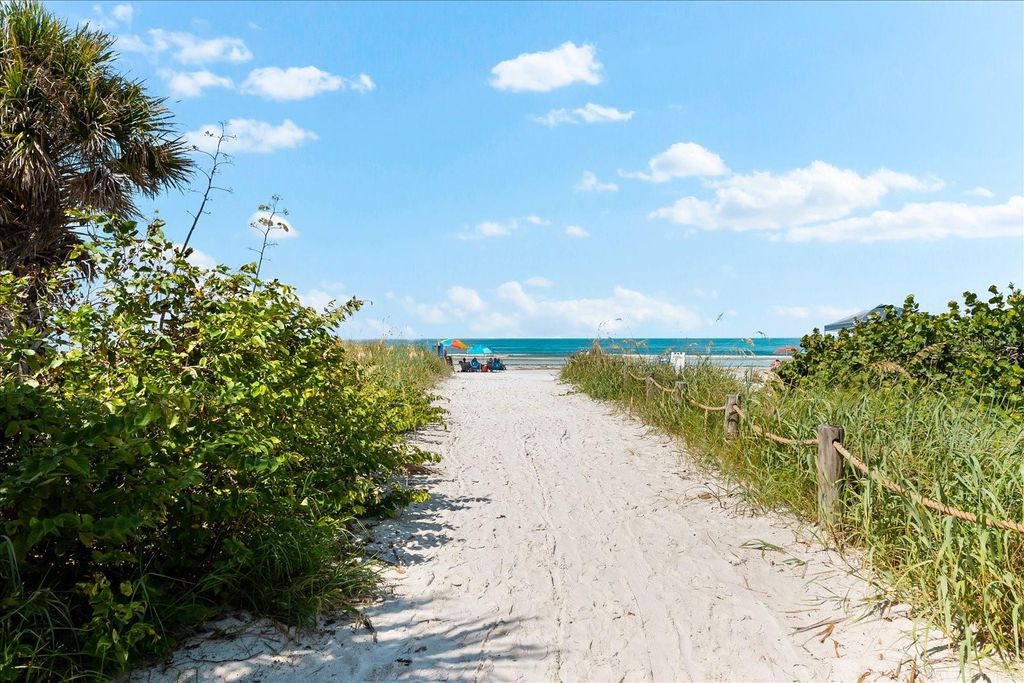 Image 96 of property listing at 6451 ELMWOOD AVENUE H, Sarasota, FL 34231