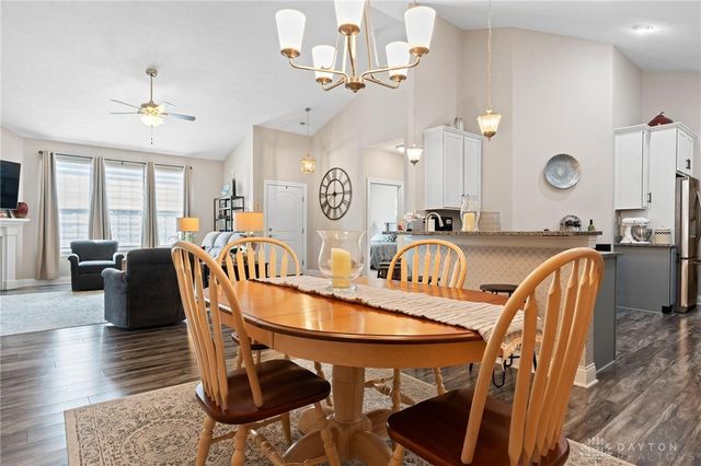 1235 Bourdeaux Way, Centerville, OH 45458