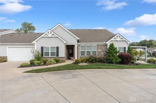 1235 Bourdeaux Way, Centerville, OH 45458