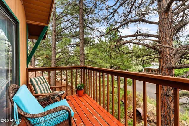 17040 S BOW STRING Road, Munds Park, AZ 86017