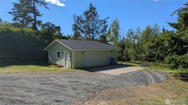 104 Sun Valley Drive, Chehalis, WA 98532