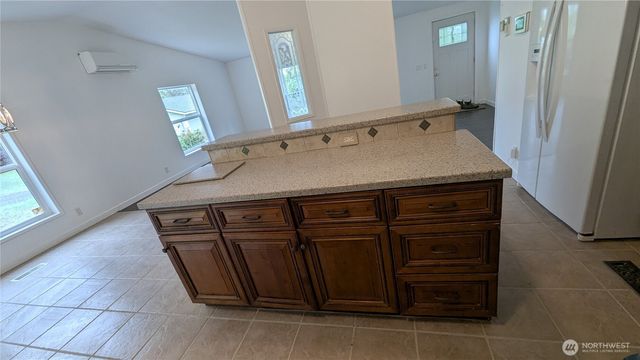 104 Sun Valley Drive, Chehalis, WA 98532