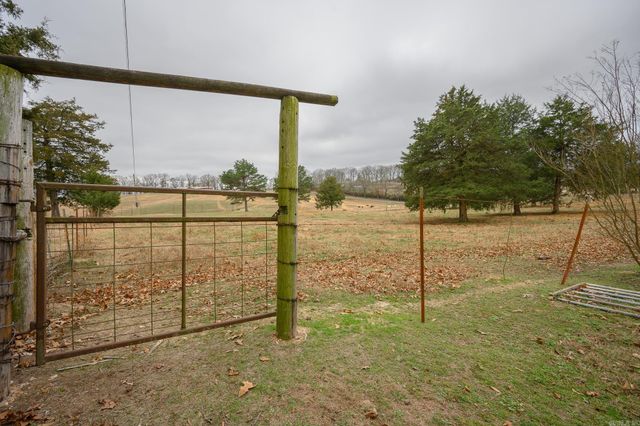 198 Polk Road 8, Wickes, AR 71973
