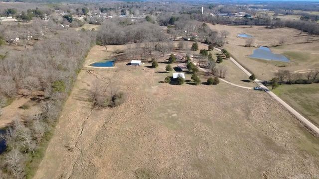 198 Polk Road 8, Wickes, AR 71973
