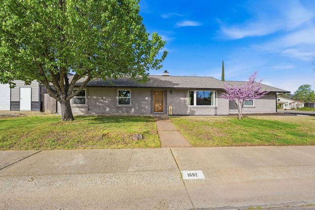 1692 Kildare Drive, Redding, CA 96001
