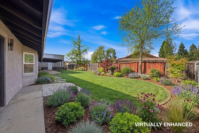 1692 Kildare Drive, Redding, CA 96001