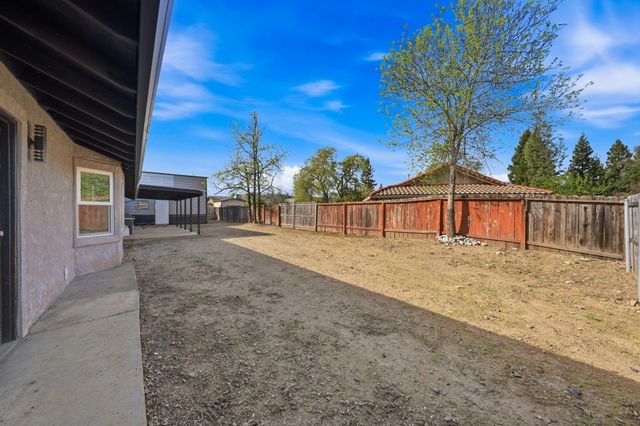 1692 Kildare Drive, Redding, CA 96001