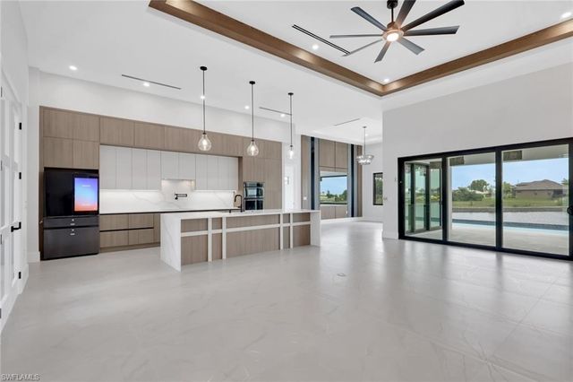 3016 6th TER, Cape Coral, FL 33993