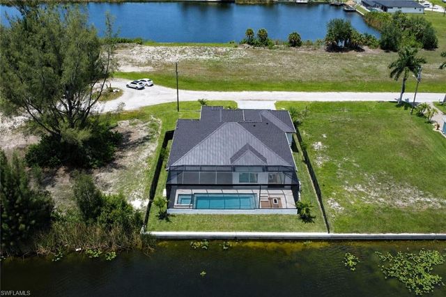 3016 6th TER, Cape Coral, FL 33993