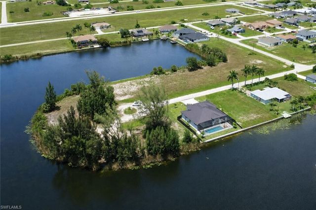 3016 6th TER, Cape Coral, FL 33993