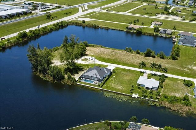 3016 6th TER, Cape Coral, FL 33993