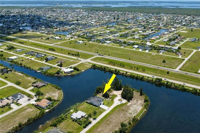 3016 6th TER, Cape Coral, FL 33993