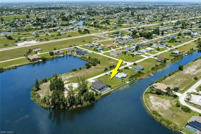 3016 6th TER, Cape Coral, FL 33993