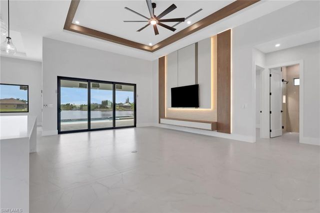 3016 6th TER, Cape Coral, FL 33993
